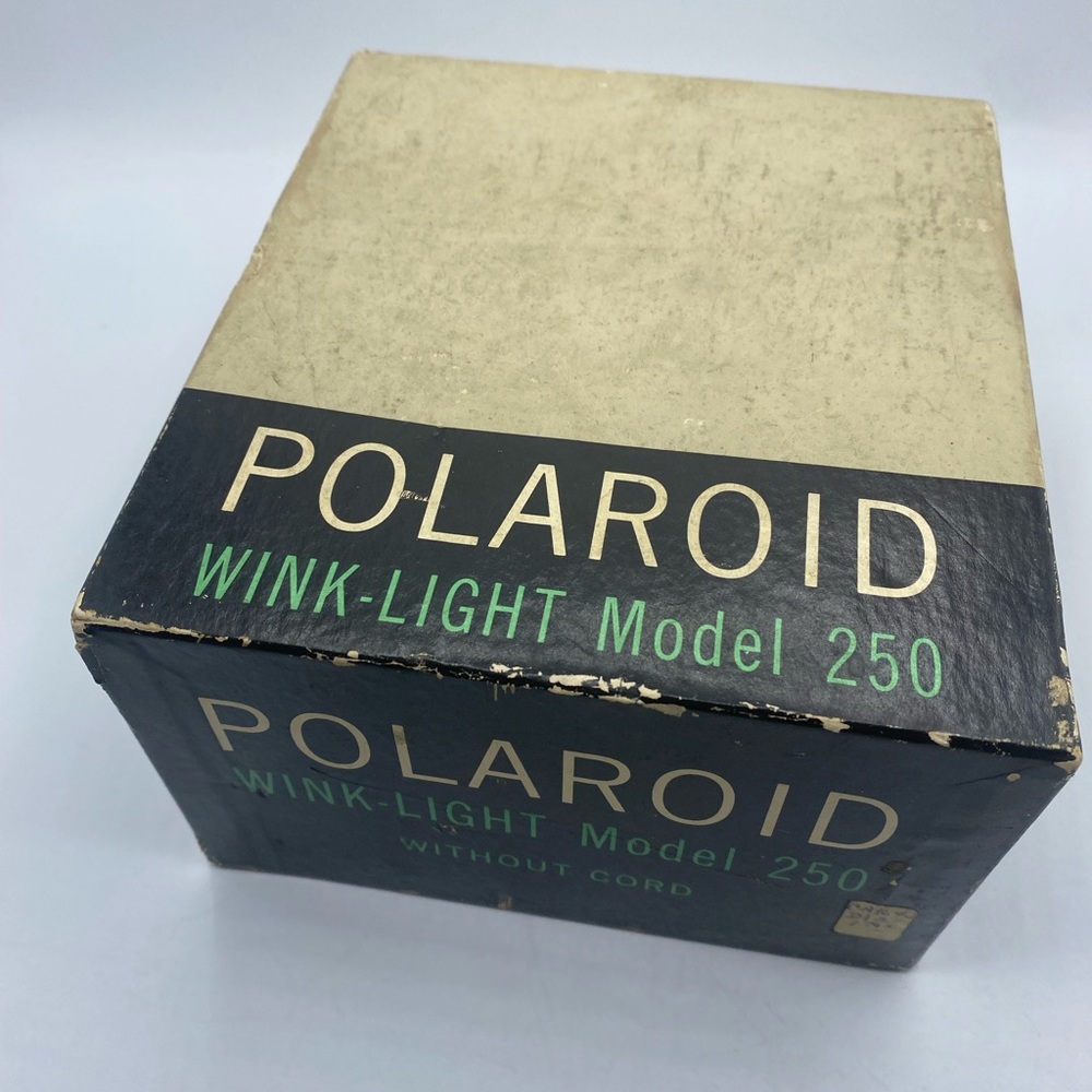 Vintage Camera Light, 1960's Polaroid Wink Light Model 250 in Original Box